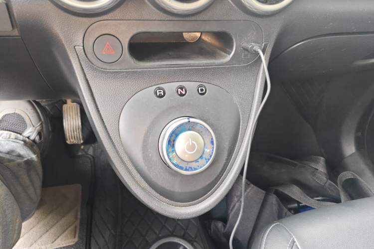 Used ORA Black Cat 2019 351 km Family Edition Gear Lever