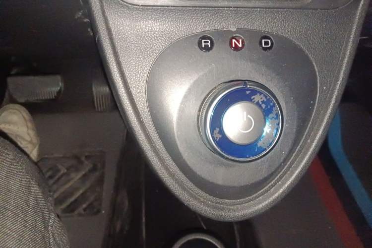 Used ORA Black Cat 2019 351 km Family Edition Gear Lever
