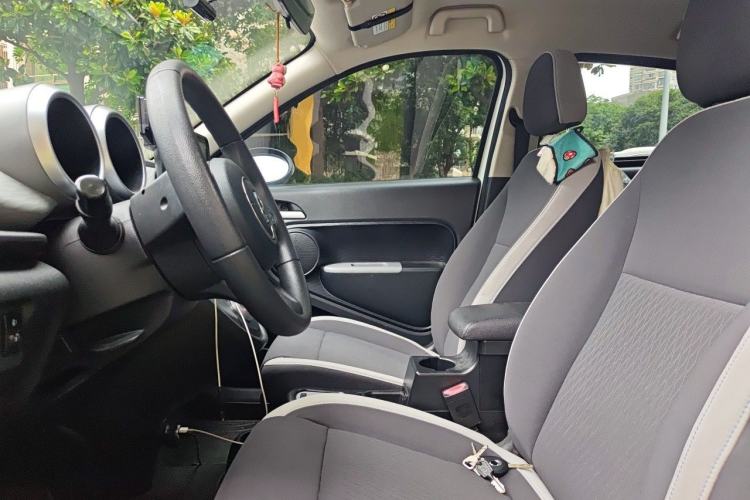Used ORA Black Cat 2019 351 km Goddess Edition Left Front Seat