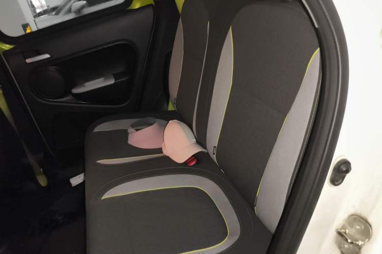 Used ORA Black Cat 2019 301km Standard Edition Left Rear Seat