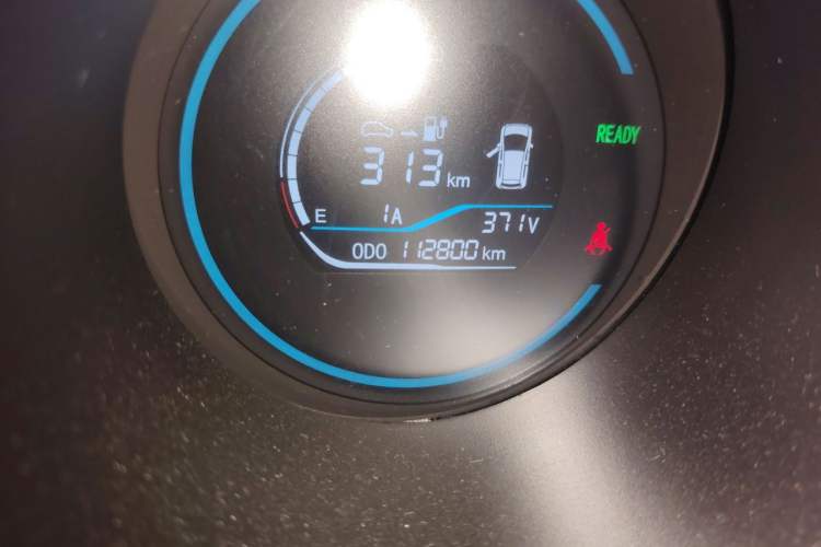 Used ORA Black Cat 2019 351 km Family Edition Odometer Close Up