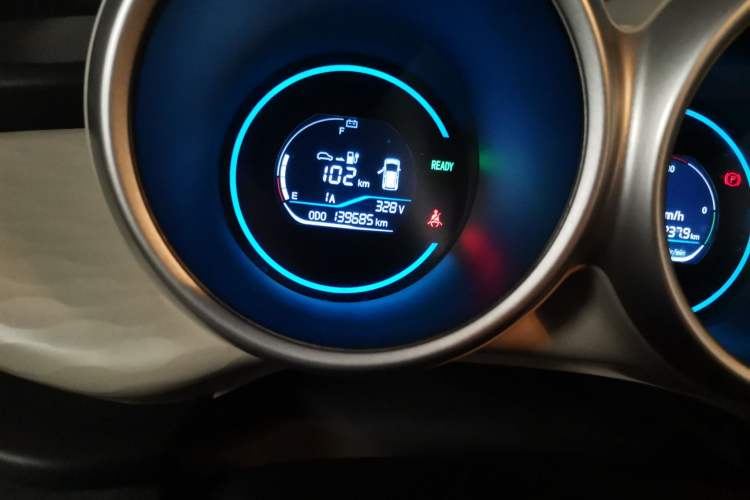 Used ORA Black Cat 2019 351 km Lingzhi Edition Odometer Close Up