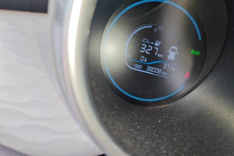 Used ORA Black Cat 2019 351 km Lingzhi Edition Odometer Close Up