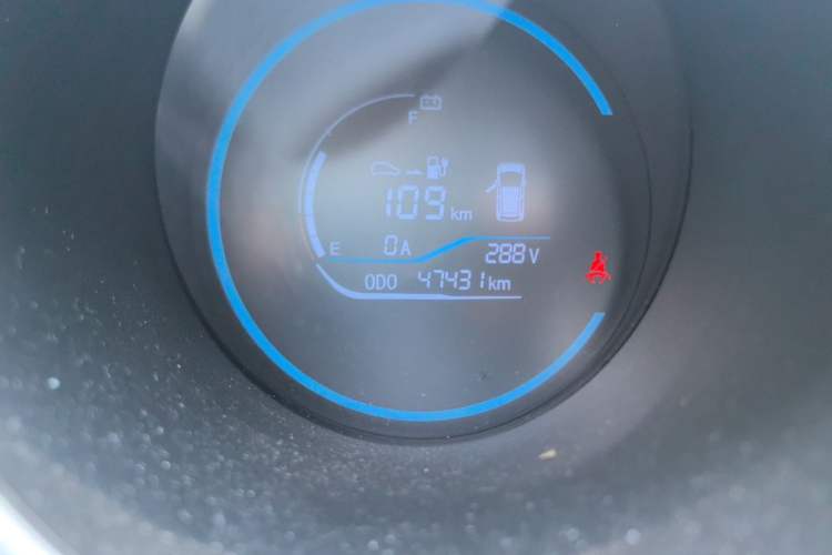 Used ORA Black Cat 2019 301km Standard Edition Odometer Close Up