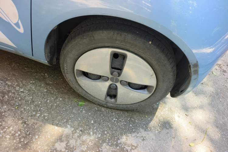 Used ORA Black Cat 2019 301km Standard Edition Right Front Wheel Hub
