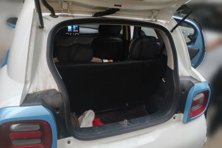 Used ORA Black Cat 2019 351 km Family Edition Trunk