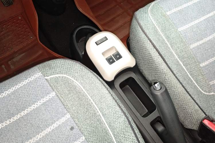 Used ORA Black Cat 2019 301km Standard Edition Gear Lever