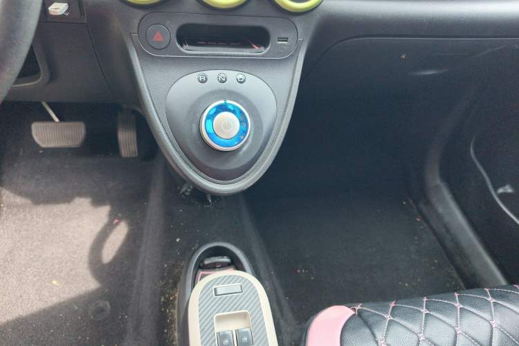 Used ORA Black Cat 2019 301km Standard Edition Gear Lever