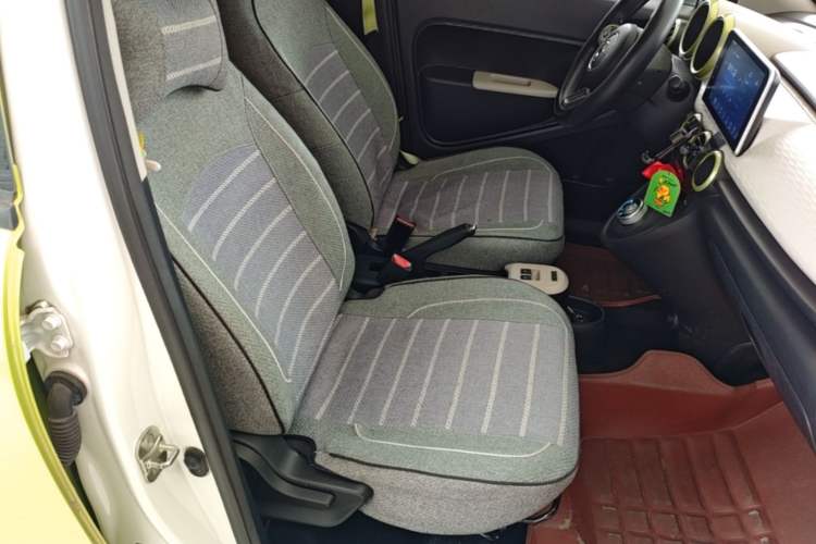Used ORA Black Cat 2019 301km Standard Edition Right Front Seat