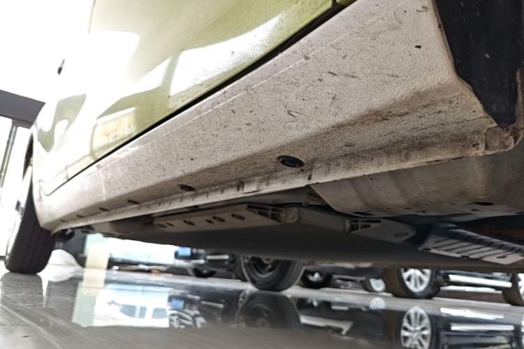 Used ORA Black Cat 2019 301km Standard Edition Right Side Sill