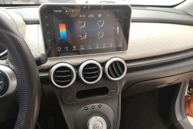 Used ORA Black Cat 2019 351 km Goddess Edition Audio And AC Panel