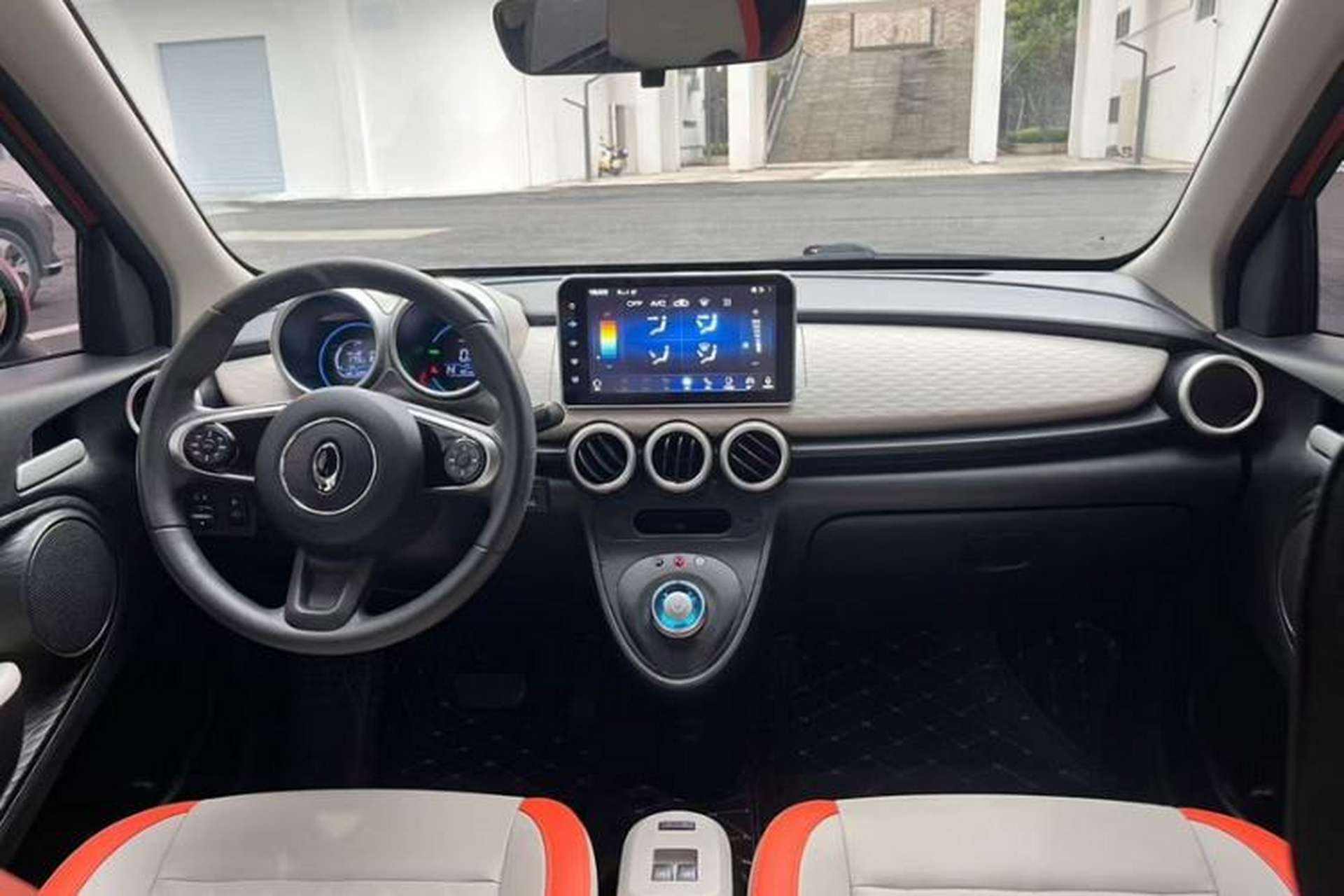 Used ORA Black Cat 2019 351 km Goddess Edition Interior 1
