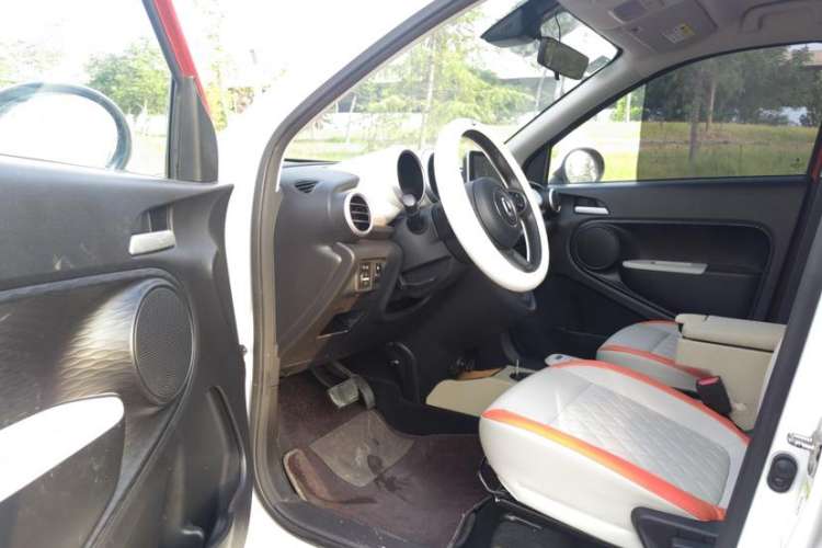 Used ORA Black Cat 2019 351 km Goddess Edition Interior 2