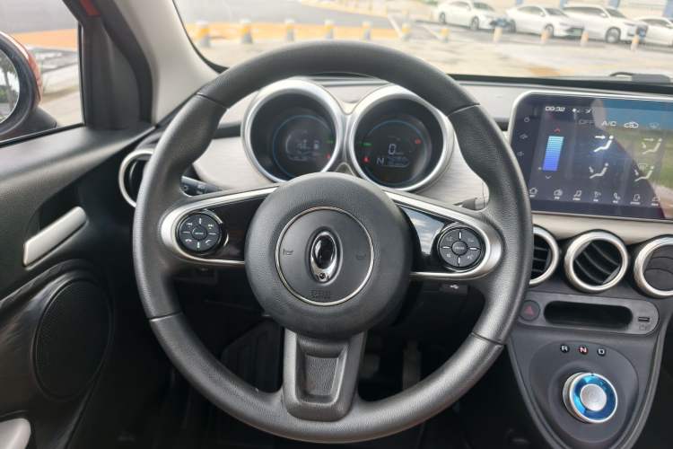 Used ORA Black Cat 2019 351 km Goddess Edition Interior 6