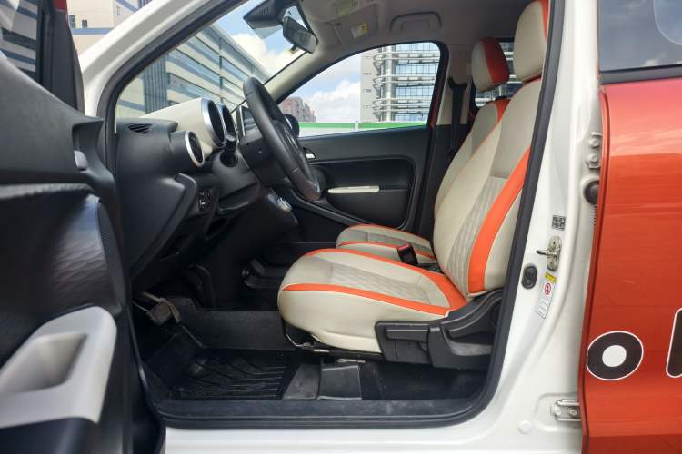 Used ORA Black Cat 2019 351 km Goddess Edition Left Front Seat