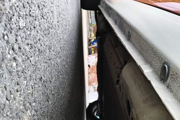 Used ORA Black Cat 2019 351 km Goddess Edition Left Side Sill