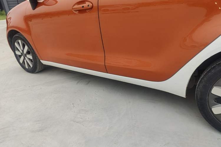 Used ORA Black Cat 2019 351 km Goddess Edition Left Side Sill