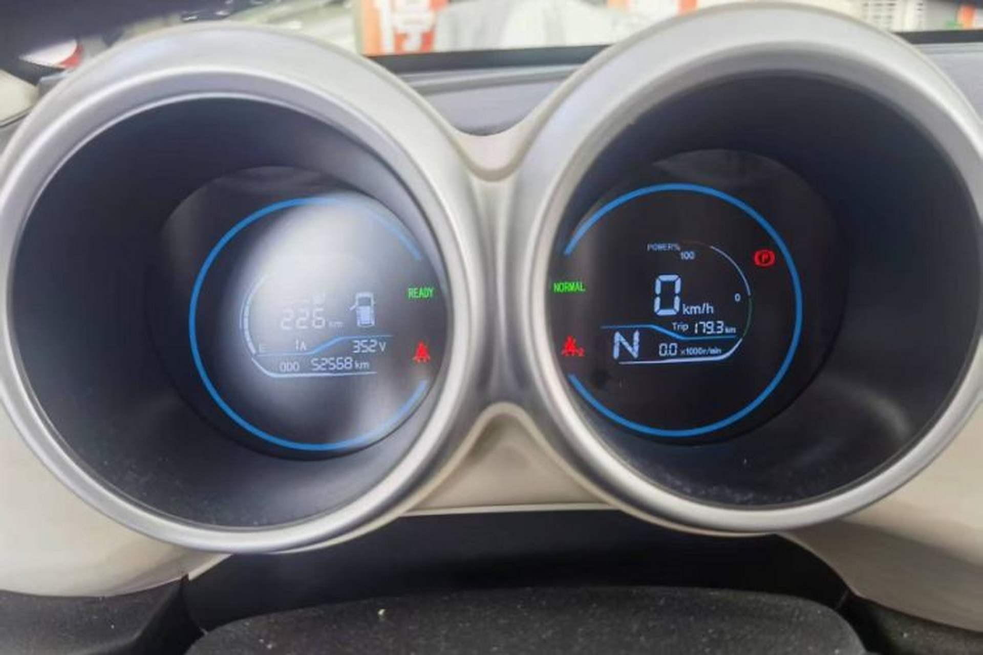 Used ORA Black Cat 2019 351 km Goddess Edition Odometer Close Up