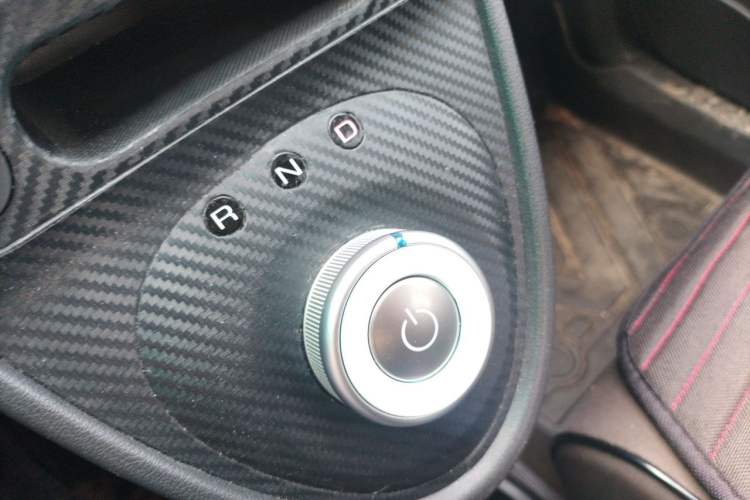 Used ORA Black Cat 2019 351 km Fun Edition Gear Lever