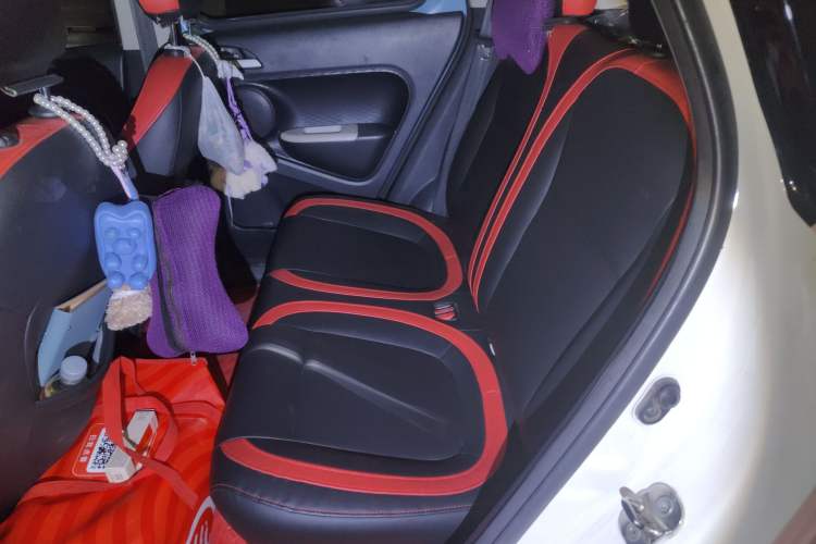 Used ORA Black Cat 2019 301km Standard Edition Left Rear Seat