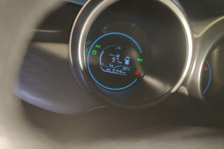 Used ORA Black Cat 2019 301km Standard Edition Odometer Close Up