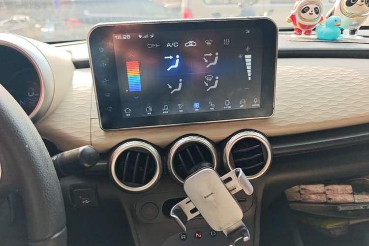 Used ORA Black Cat 2019 351 km Goddess Edition Audio And AC Panel