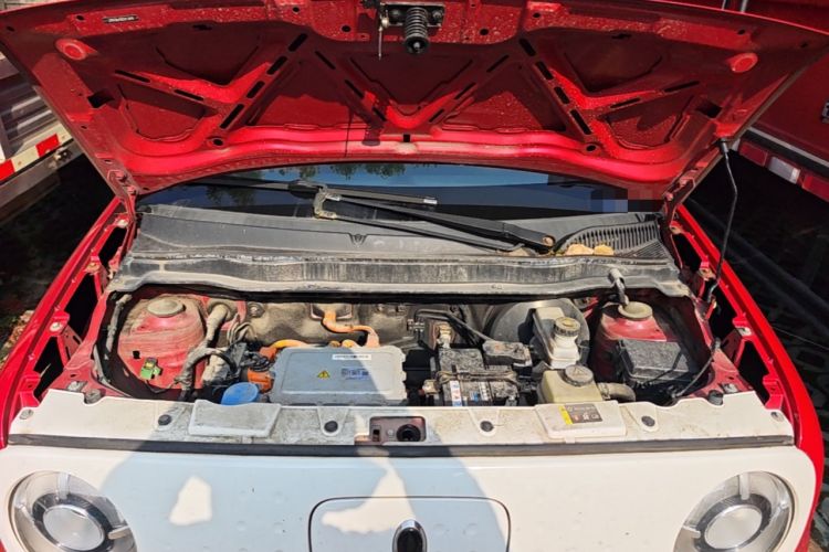 Used ORA Black Cat 2019 351 km Goddess Edition Engine Bay