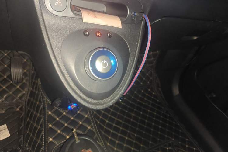 Used ORA Black Cat 2019 301km Standard Edition Gear Lever