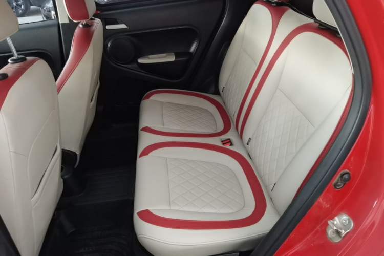 Used ORA Black Cat 2019 351 km Goddess Edition Left Rear Seat