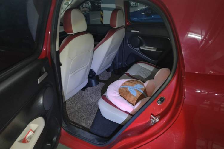 Used ORA Black Cat 2019 351 km Goddess Edition Left Rear Seat