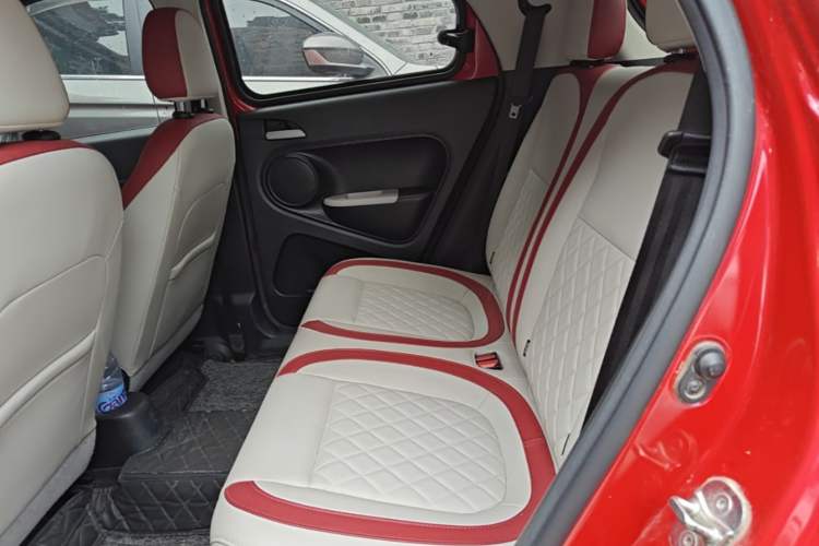 Used ORA Black Cat 2019 351 km Goddess Edition Left Rear Seat