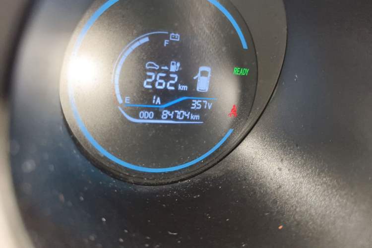 Used ORA Black Cat 2019 351 km Goddess Edition Odometer Close Up