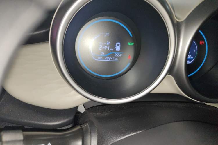 Used ORA Black Cat 2019 351 km Goddess Edition Odometer Close Up