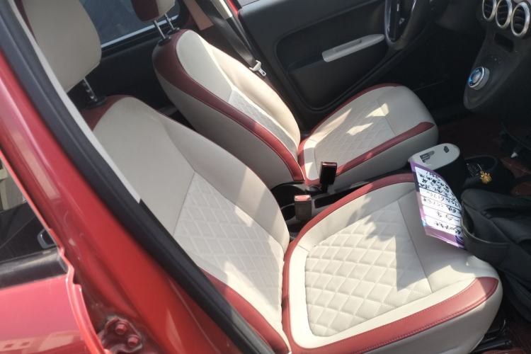 Used ORA Black Cat 2019 351 km Goddess Edition Right Front Seat