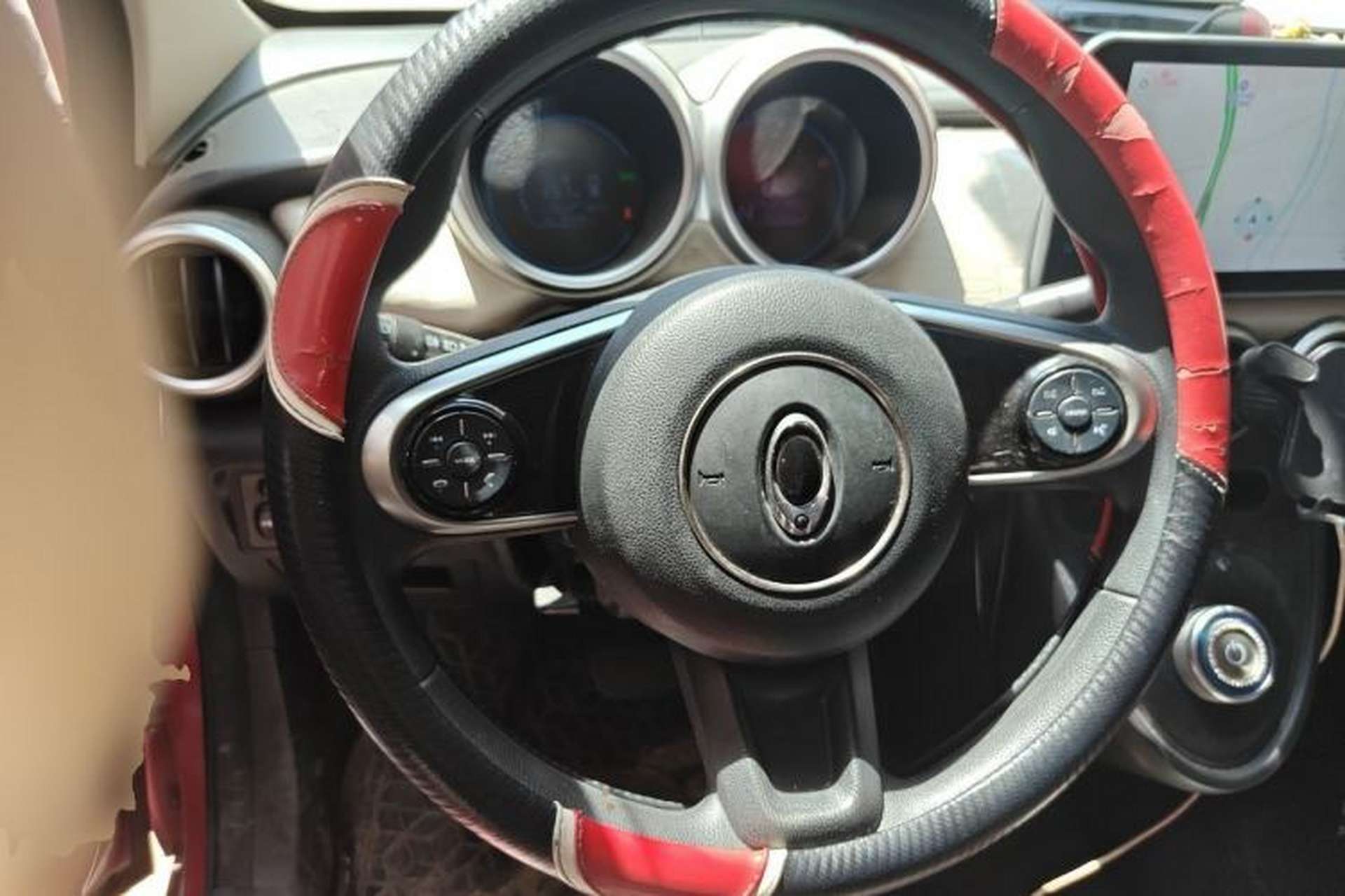Used ORA Black Cat 2019 351 km Goddess Edition Steering Wheel