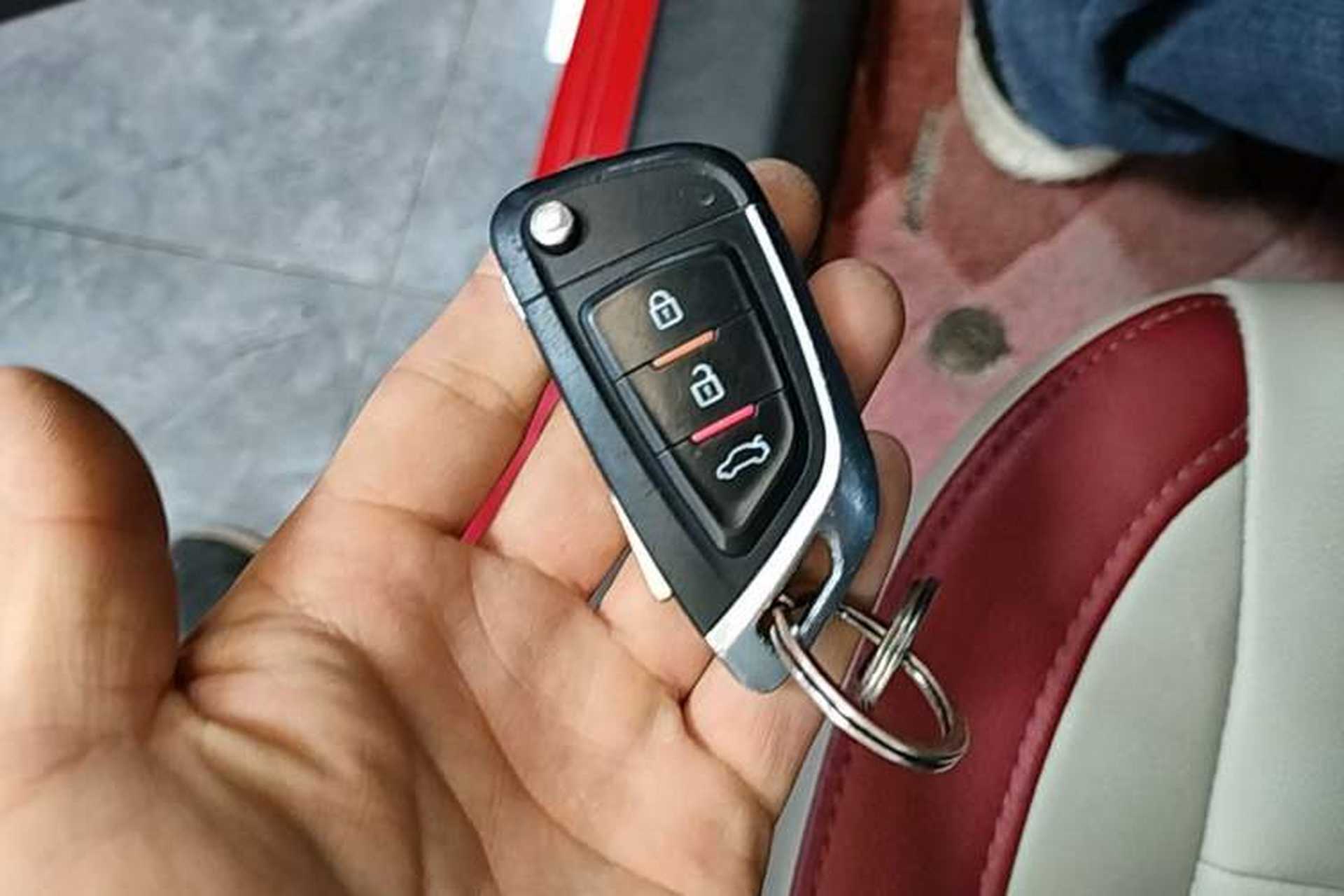 Used ORA Black Cat 2019 351 km Goddess Edition Vehicle Key