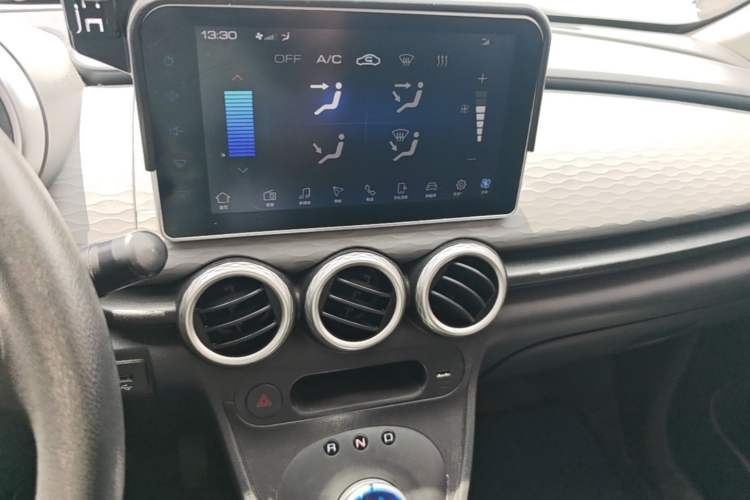 Used ORA Black Cat 2019 351 km Goddess Edition Audio And AC Panel