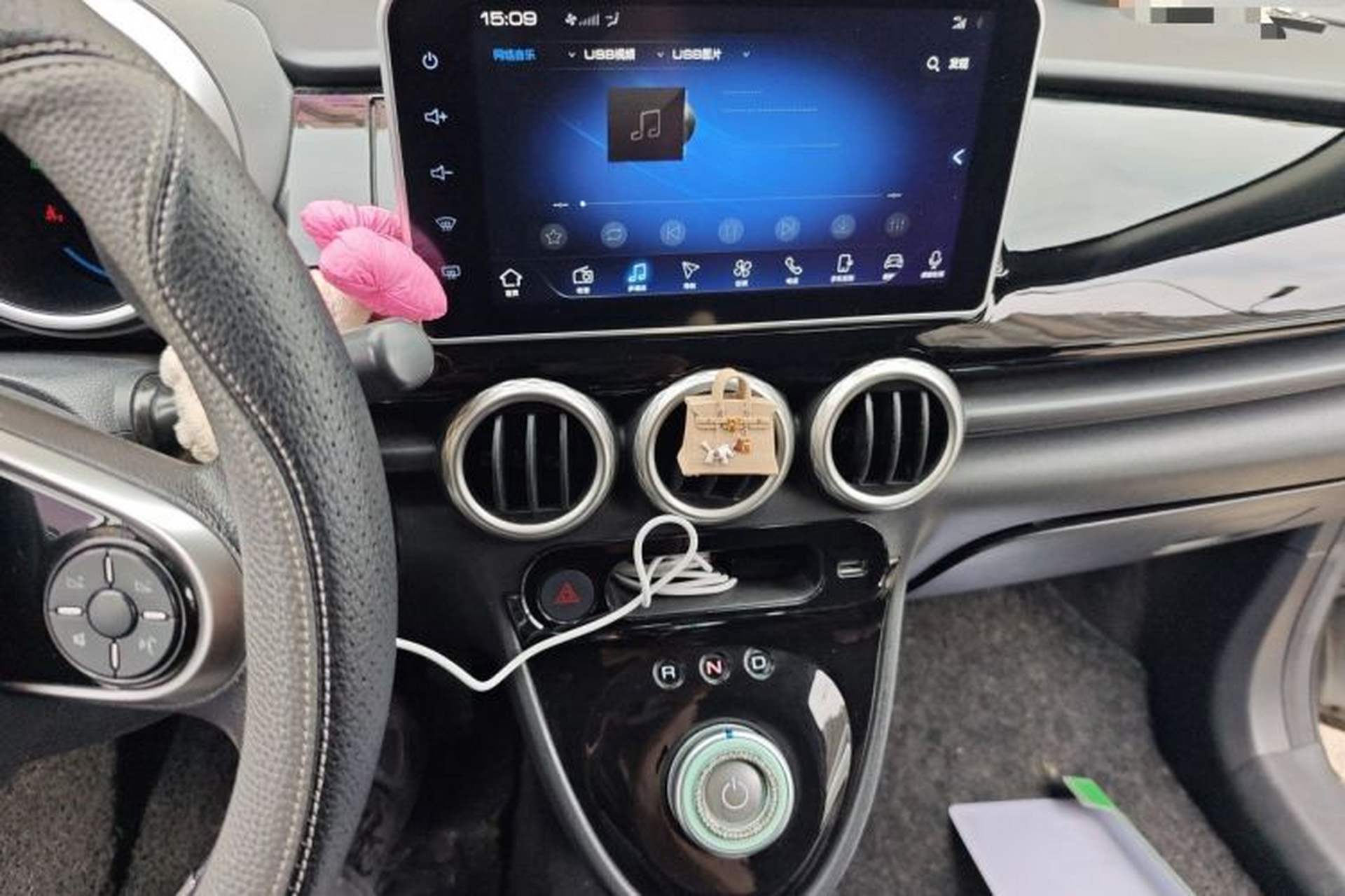 Used ORA Black Cat 2019 351 km Goddess Edition Audio And AC Panel