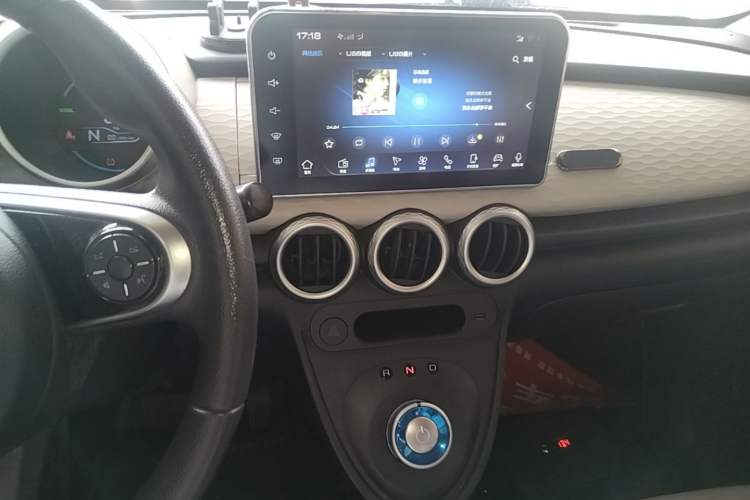 Used ORA Black Cat 2019 351 km Lingzhi Edition Audio And AC Panel