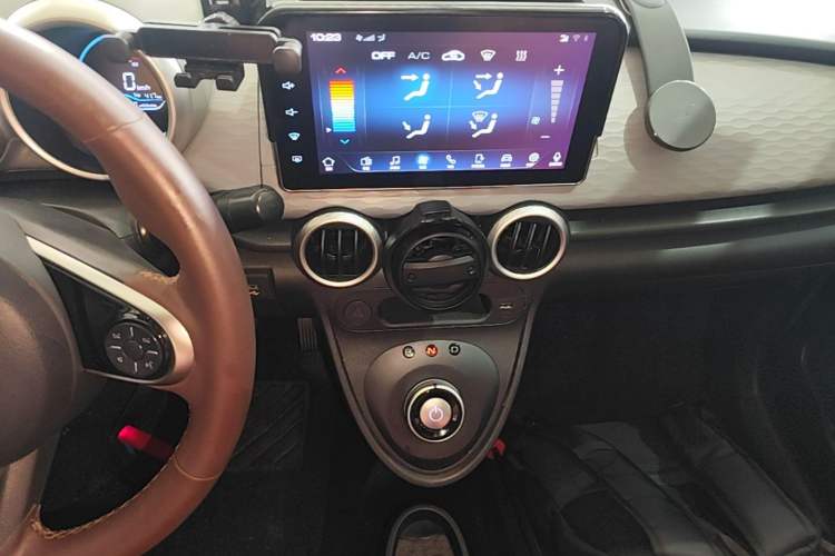 Used ORA Black Cat 2019 351 km Fun Edition Audio And AC Panel