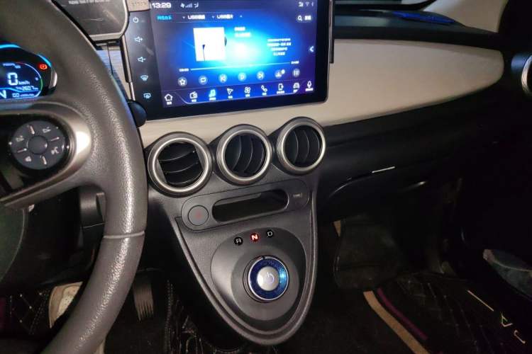Used ORA Black Cat 2019 351 km Goddess Edition Audio And AC Panel