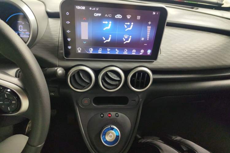 Used ORA Black Cat 2019 351 km Goddess Edition Audio And AC Panel