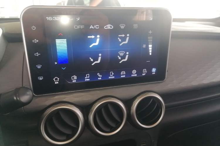 Used ORA Black Cat 2019 301km Standard Edition Audio And AC Panel