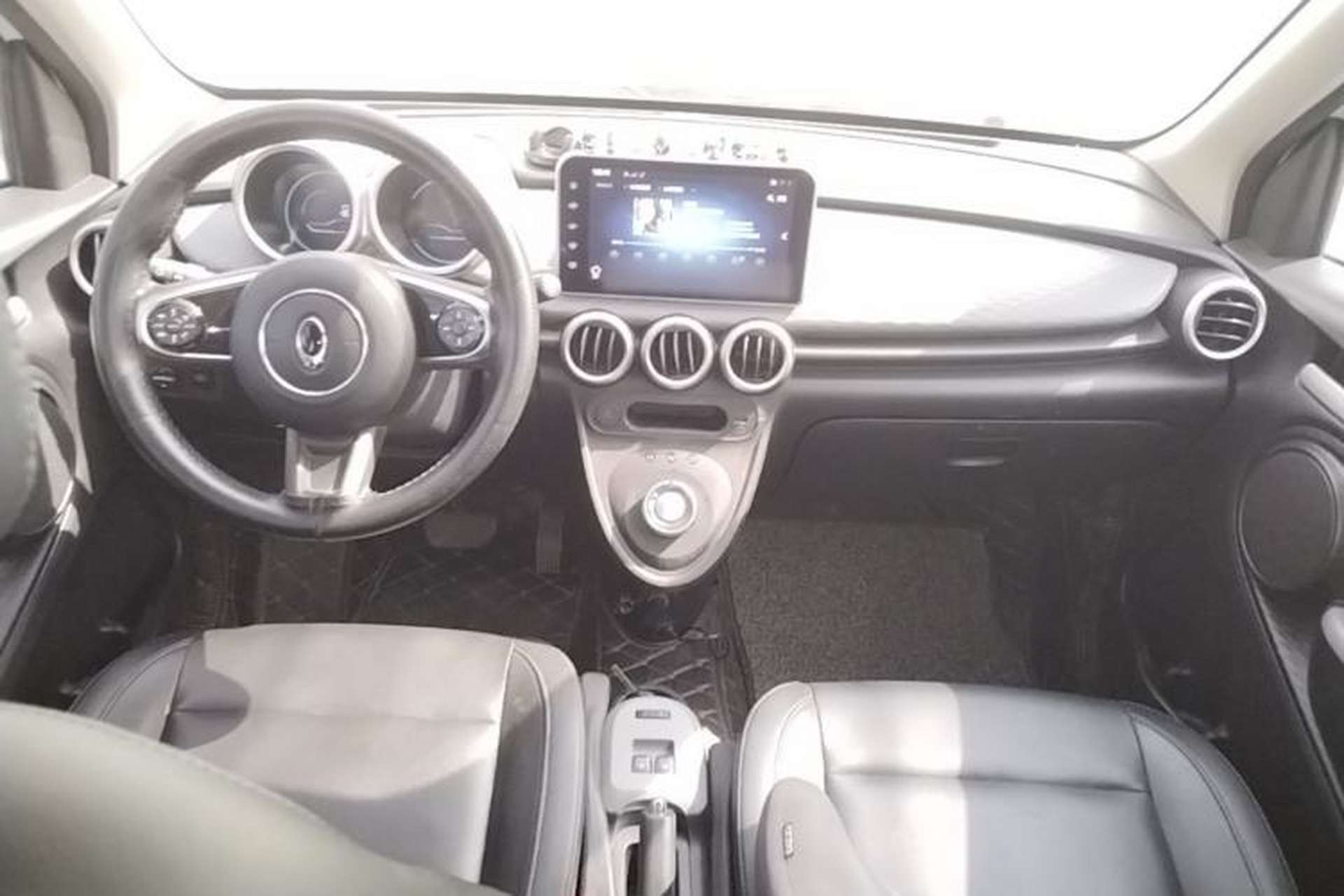 Used ORA Black Cat 2019 351 km Family Edition Center Console