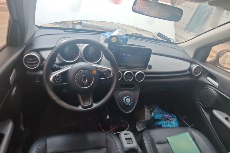 Used ORA Black Cat 2019 351 km Family Edition Center Console