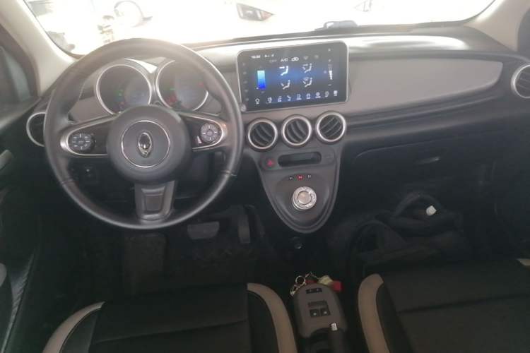 Used ORA Black Cat 2019 301km Standard Edition Center Console