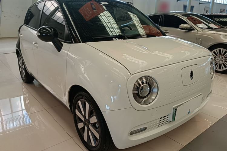 Used ORA Black Cat 2019 351 km Family Edition Front Right 45 Deg