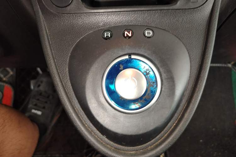 Used ORA Black Cat 2019 301km Standard Edition Gear Lever