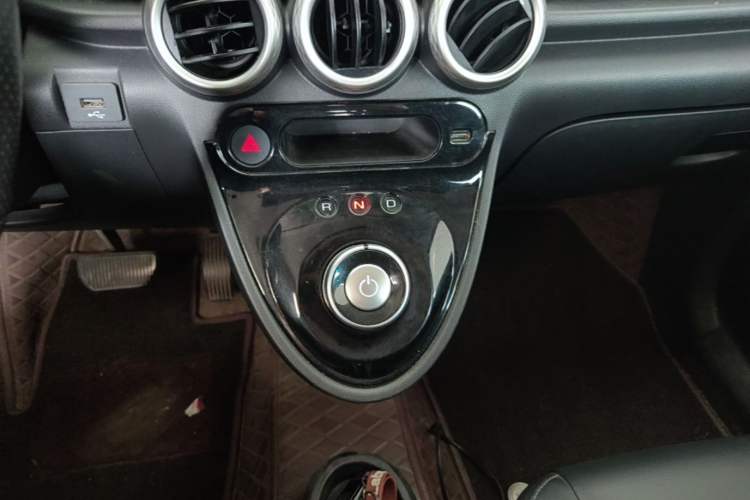 Used ORA Black Cat 2019 351 km Fun Edition Gear Lever