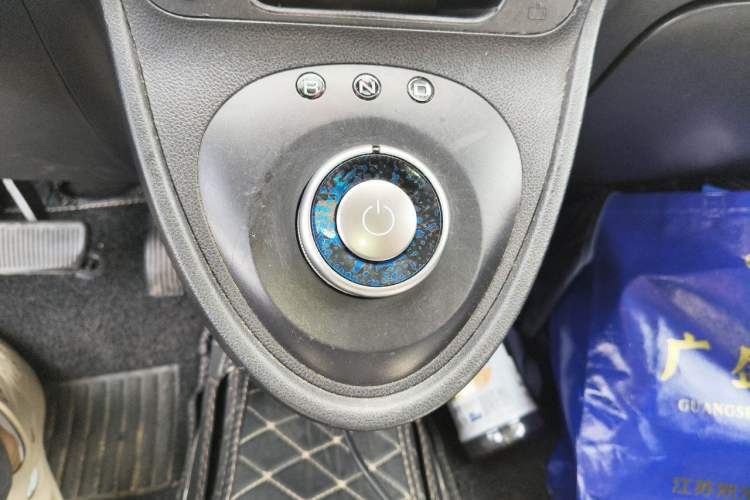 Used ORA Black Cat 2019 351 km Fun Edition Gear Lever